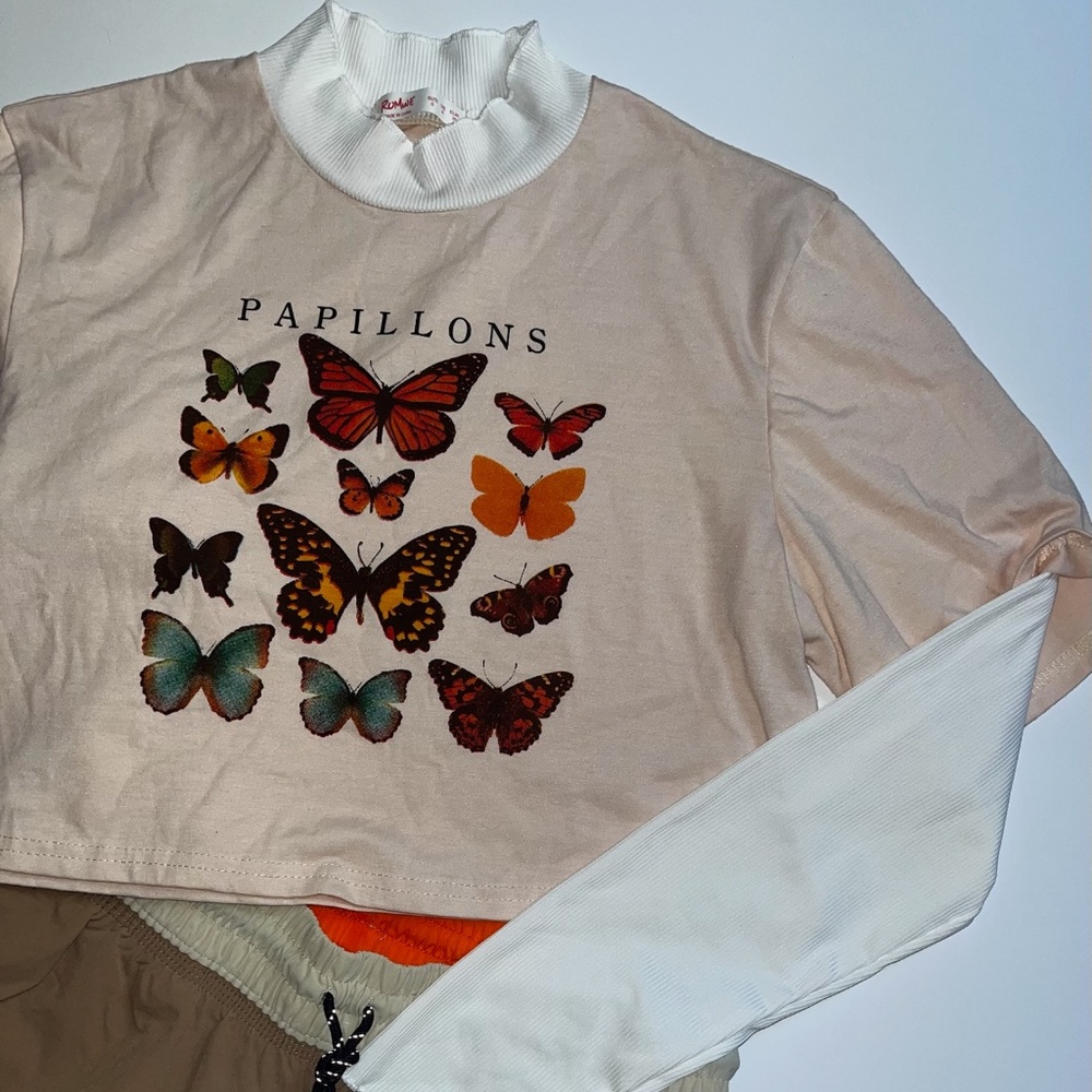 ROMWE butterfly long sleeve crop